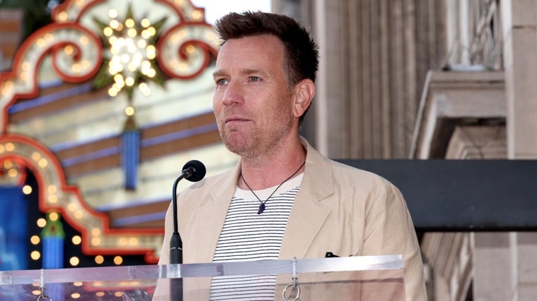 Ewan McGregor obtiene una orden de alejamiento contra una mujer que lo acosa desde hace tres años