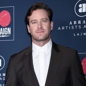 Armie Hammer niega las acusaciones de canibalismo: «Solo fue un rito de iniciación»