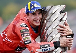 La vida personal de Marc Márquez, heptacampeón de MotoGP: una novia famosa y el problema de salud que casi acaba con su carrera