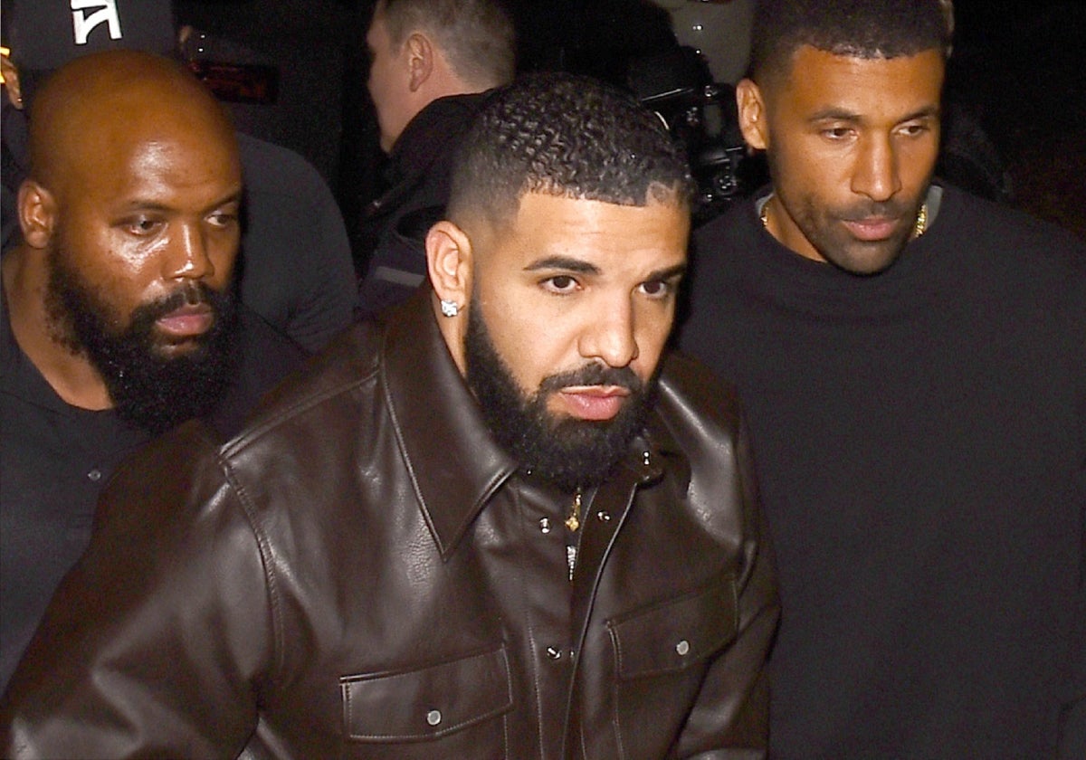 Drake convierte un duelo de 'piedra, papel o tijera' en un momento épico durante su gira por Australia