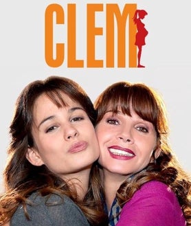 Imagen secundaria 2 - Tres imágenes de 'Clem', la serie donde Victoria Abril interpreta a la madre de la protagonista, que es Lucie Lucas