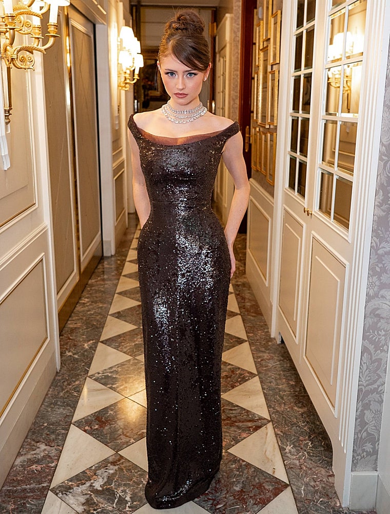 Leni Klum emuló a Audrey Hepburn para la velada