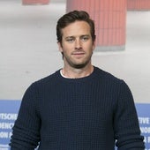 Armie Hammer comparte la experiencia sexual que tuvo con un hombre