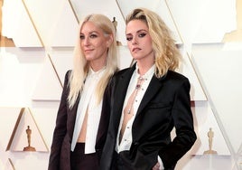 Salen a la luz unas imágenes prohibidas de la boda de Kristen Stewart y Dylan Meyer