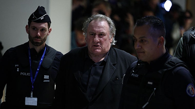 El actor francés a su llegada al juicio