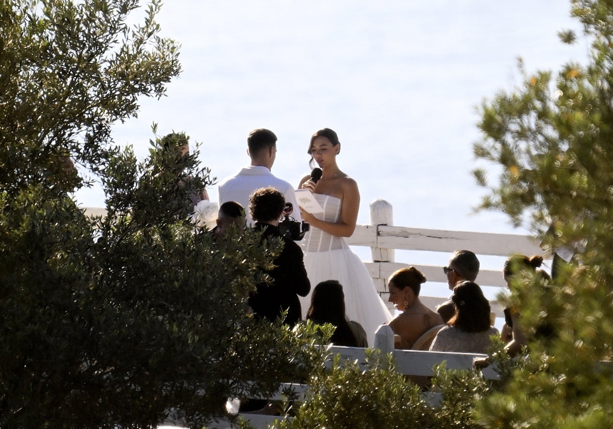 ¡Boda a la vista! Rels B y Nicole Betancur se dan el "sí, quiero" en una ceremonia íntima en Mallorca 6 rels b RE4kA9US2ClGBV6JuW75oRN