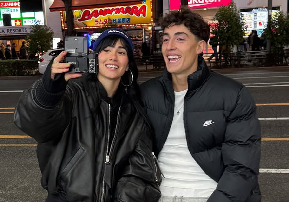 Aitana aparece por sorpresa en la habitación de Plex alimentando los rumores de romance