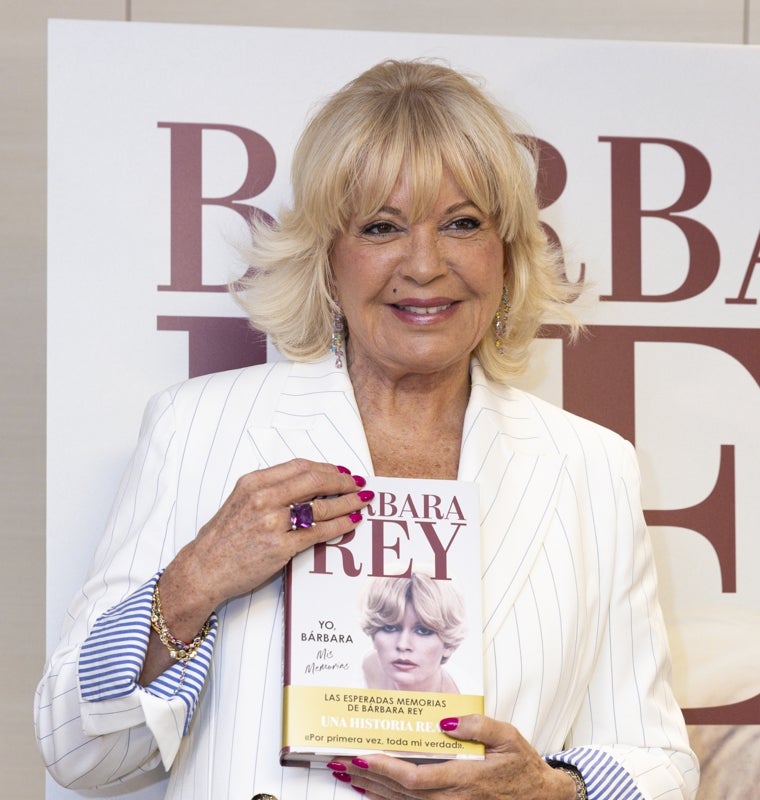 Bárbara Rey con su libro
