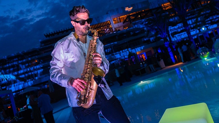Sandra Gago asiste en solitario a la fiesta de inauguración de Fairmont La Hacienda