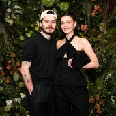 La familia de Nicola Peltz, esposa de Brooklyn Beckham, acusa a David y Victoria de ser «unos tacaños»