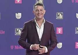 Alejandro Sanz deja atrás la polémica y celebra en familia la Primera Comunión de sus hijos