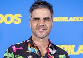 La vida personal de Ernesto Sevilla: sus exnovias famosas, su hermana melliza y la carrera que dejó por la comedia