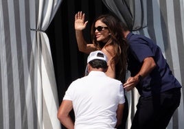 Jeff Bezos y Lauren Sanchez llegan a Venecia para su criticada boda