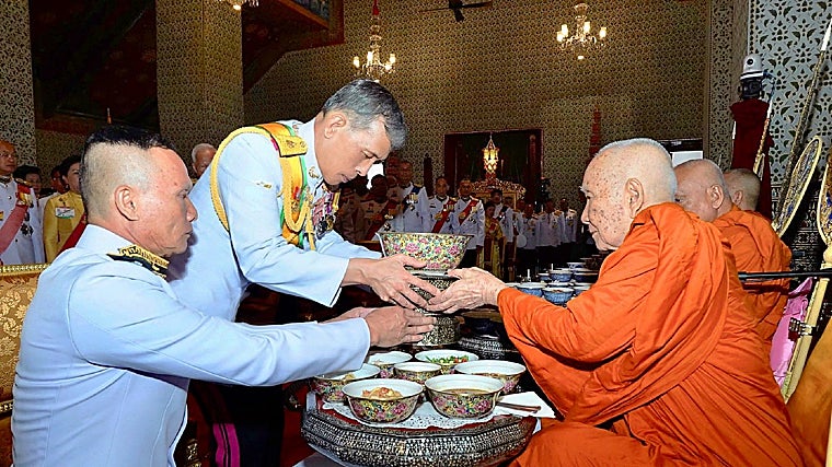 Así es Rama X, el polémico rey tailandés que podría cambiar el destino de Daniel Sancho