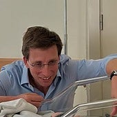 José Luis Martínez Almeida publica la primera foto de su hijo: «Papuchi»