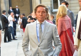 Intento de robo en la villa de Valentino: dos ladrones irrumpen mientras el diseñador estaba dentro