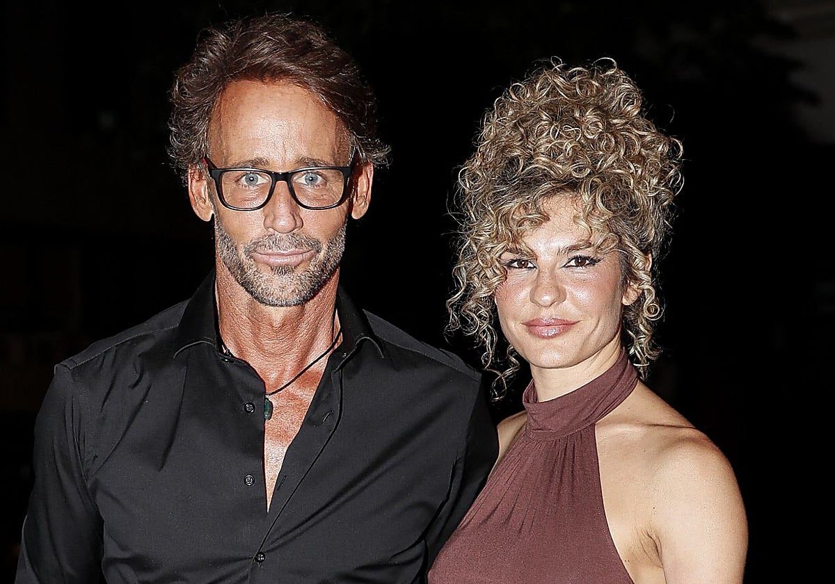 Sheila Casas junto a Álvaro Muñoz Escassi