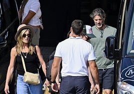 Así es Jim Curtis, el coach que ha conquistado a Jennifer Aniston y con quien disfruta de sus vacaciones en Mallorca