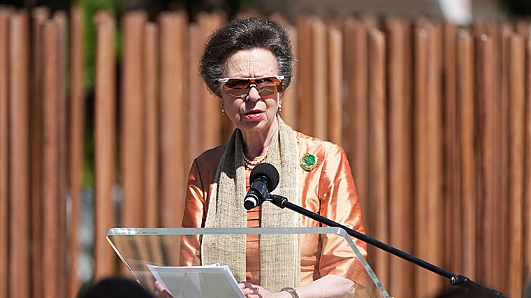 La Princesa Ana desafía la edad: no planea jubilarse hasta los 90 años