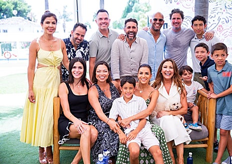 Imagen secundaria 1 - Marbella dedica una rotonda a María Bravo en homenaje a una labor solidaria