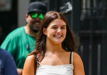 ¿Seguirá los pasos de sus padres? Suri Cruise, una joven universitaria con línea directa a Hollywood