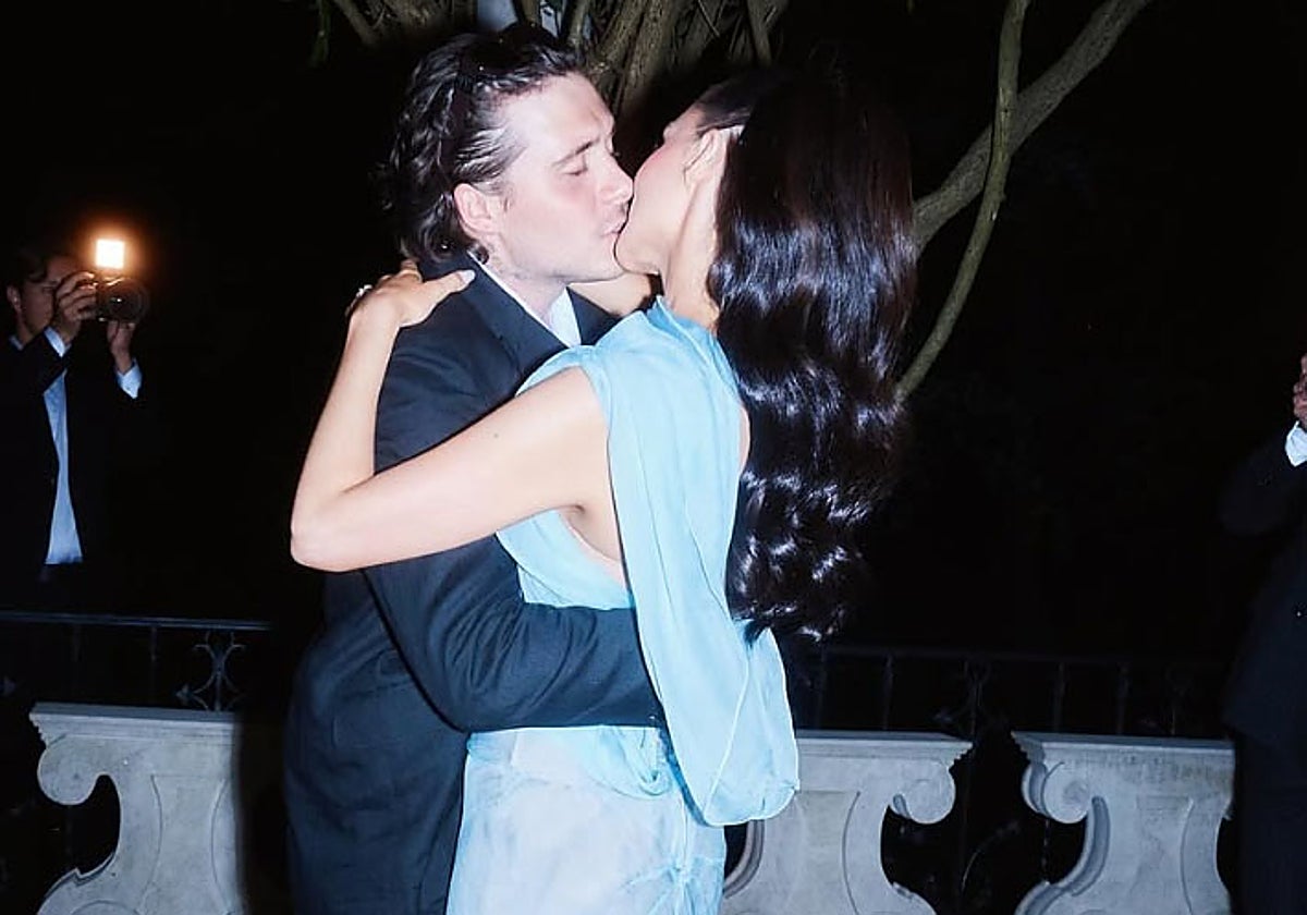 Brooklyn Beckham y Nicola Peltz, durante su renovación de votos en una imagen de sus redes sociales.