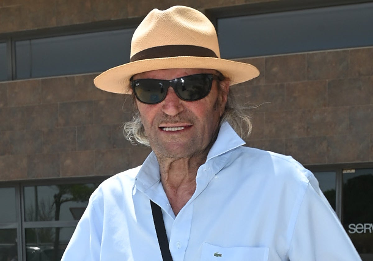 Amador Mohedano, en el entierro de Michu el pasado mes de julio.