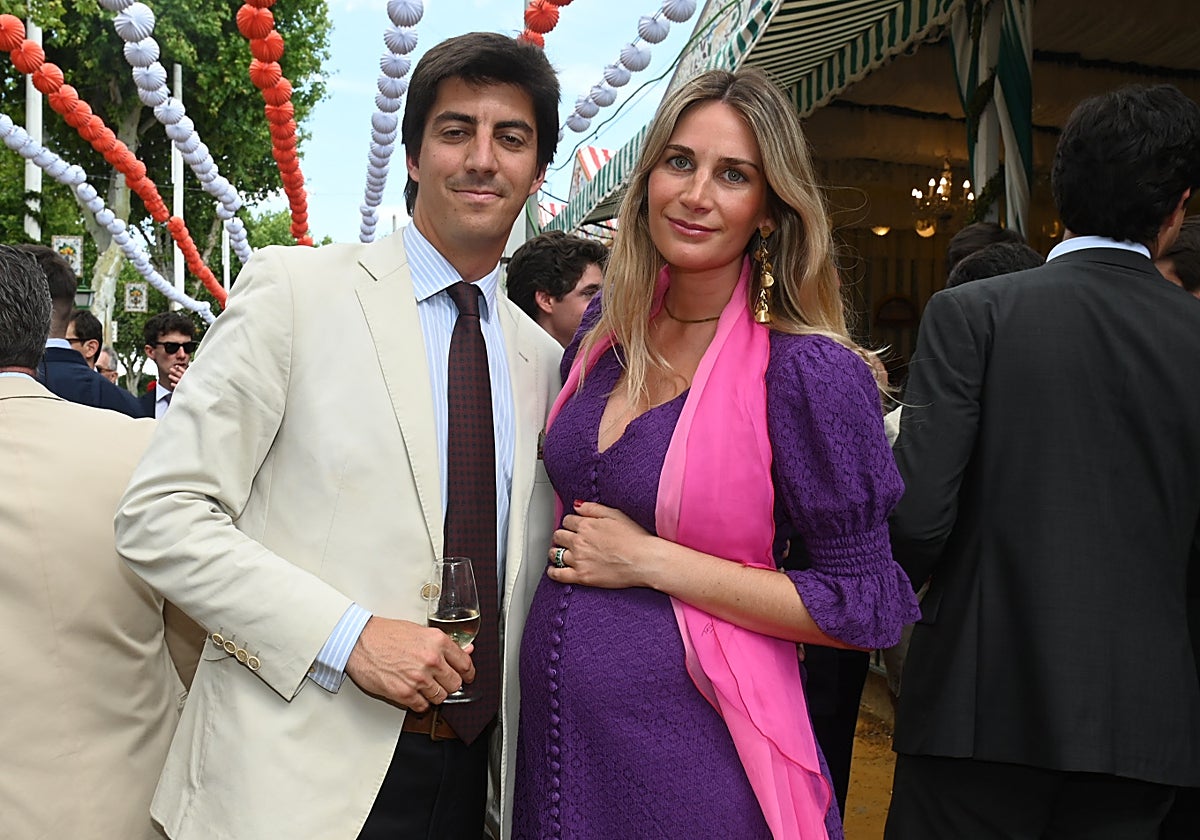 Sibi Montes, hermana de Lourdes Montes, se convierte en madre por primera vez