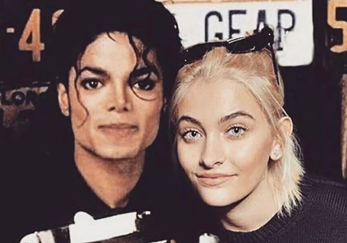 Michael Jackson junto a su hija Paris