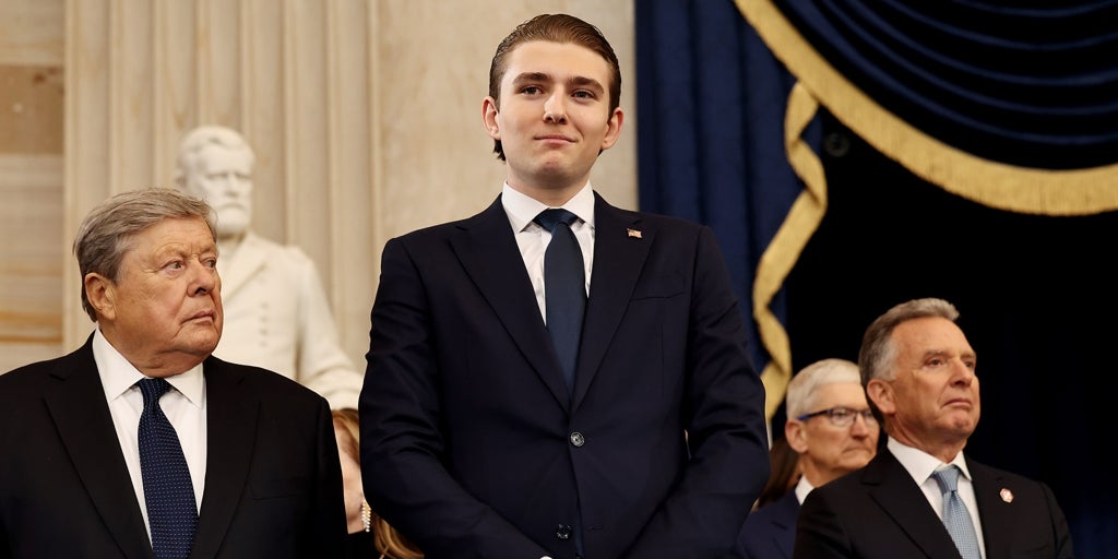 Barron Trump deja la universidad para trabajar junto a Melania en proyectos de IA en la Casa Blanca