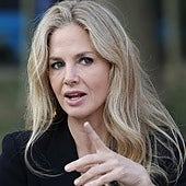 Genoveva Casanova, 'exiliada' para no dinamitar la boda de Cayetano Martínez de Irujo