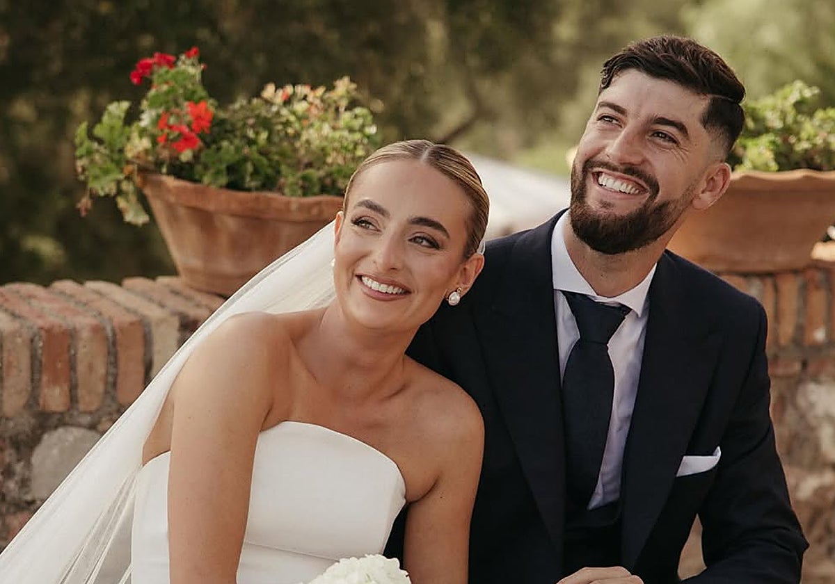 Natalia Palacios y &#039;Carliyo&#039; se dan el &#039;sí, quiero&#039; en una romántica boda en Málaga