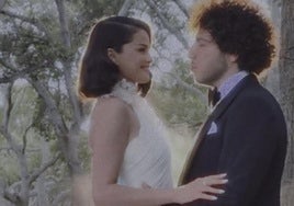 La actriz y cantante estadounidense Selena Gómez se casa con el productor musical Benny Blanco