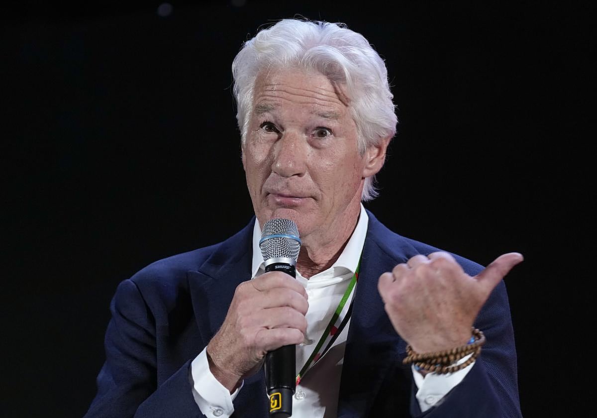 El actor estadounidense Richard Gere durante el evento ´10 años de Open Arms´ que se celebra hoy lunes en la Llotja de Mar, en Barcelona