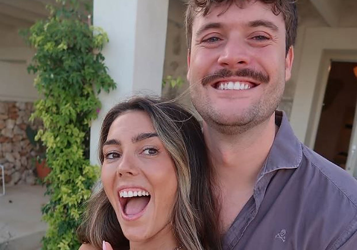 Anna Ferrer Padilla y su novio Mario