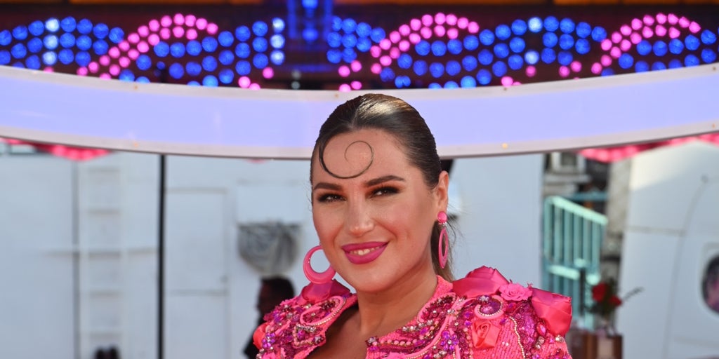 Laura Gallego: «Solo quedamos dos copleras, La Pantoja y yo»