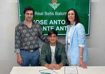 La familia de Morante de la Puebla, su fuerza más íntima: de Elisabeth, su discreta esposa, a su hijo futbolista y sus hijas pequeñas