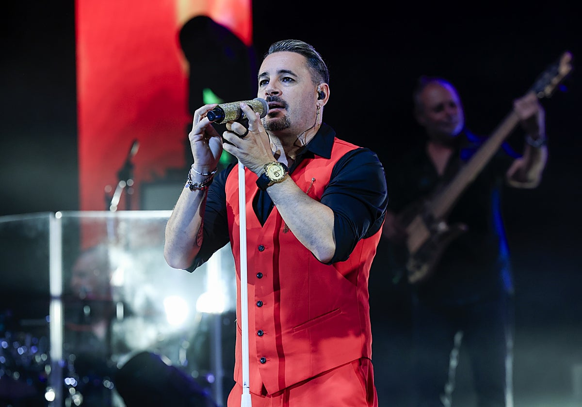 Andy, durante un concierto de Andy y Lucas