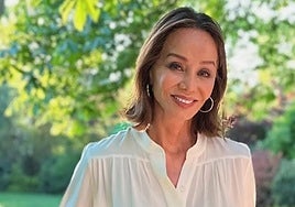 Las fascinantes memorias de Isabel Preysler, mujer de las canciones de Julio Iglesias, gran amor del 'superministro' y destinataria de las cartas de un Nobel