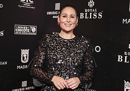 Rosa López también se apunta a la fiebre de los libros de memorias: «Mi extraña adicción»