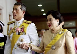 Quién fue la Reina Sirikit de Tailandia, la 'Jackie Kennedy asiática' y madre del Rey de Tailandia