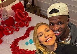 Vinícius Jr. confirma que ha vuelto con Virginia Fonseca: cama, rosas, corazones, fotos y joyas tras el perdón