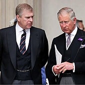 El expríncipe Andrés, un futuro gris, sin asignación estatal y tutelado por el Rey