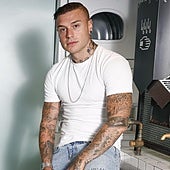 El actor Adrián Rodríguez recae en su adicción a las drogas