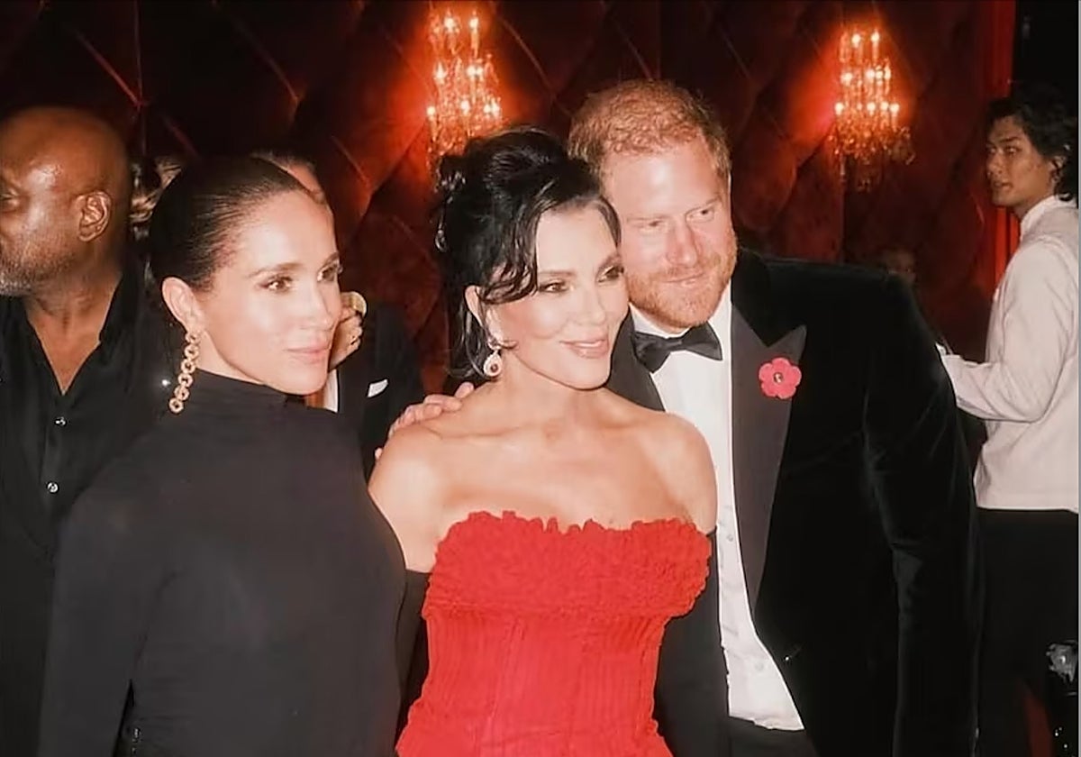 Kris Jenner, junto a los duques de Sussex en una imagen de sus redes sociales.