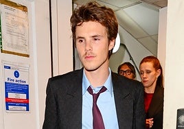 Le quitan el carné a Cruz Beckham por exceso de velocidad