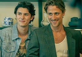 El príncipe danés despojado de su título prueba suerte como actor: «Me resulta familiar y a la vez extraño»