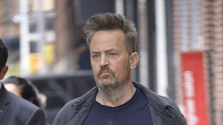 El médico acusado por la muerte de Matthew Perry se enfrenta a 40 años de cárcel