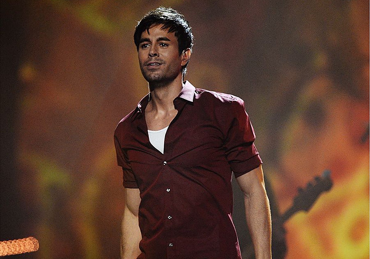 Los 30 años del debut de Enrique Iglesias en la musica: de los celos profesionales de su padre Julio a su lujosa vida actual