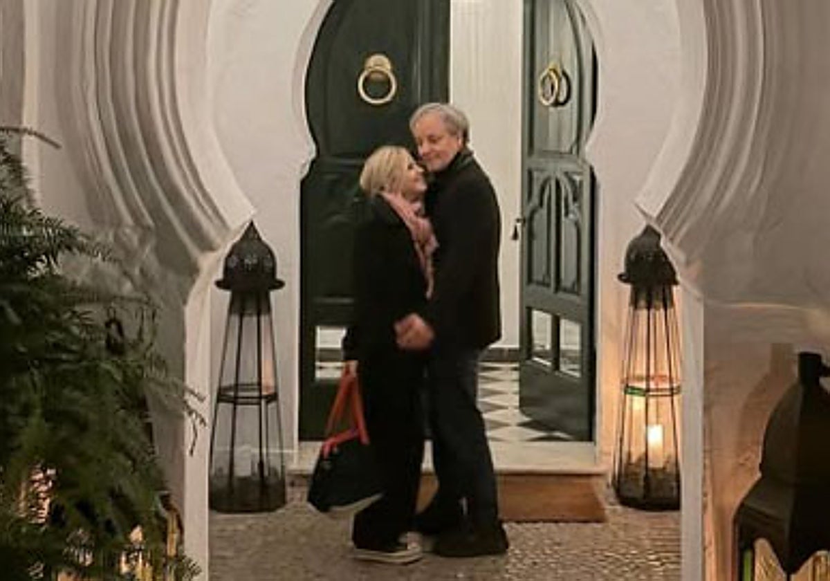 Eugenia Martínez de Irujo y Narcís Rebollo, en Tánger.